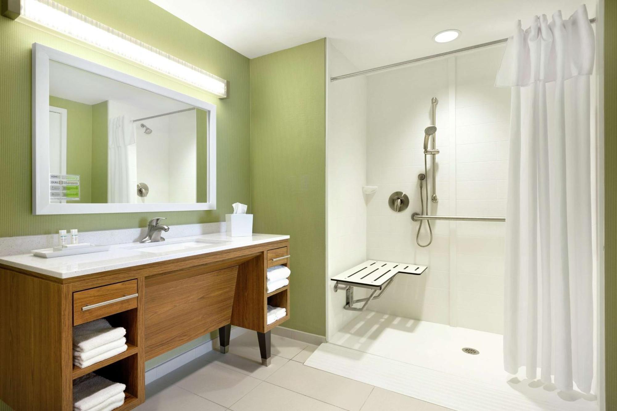 Home2 Suites by Hilton Saratoga Malta Esterno foto
