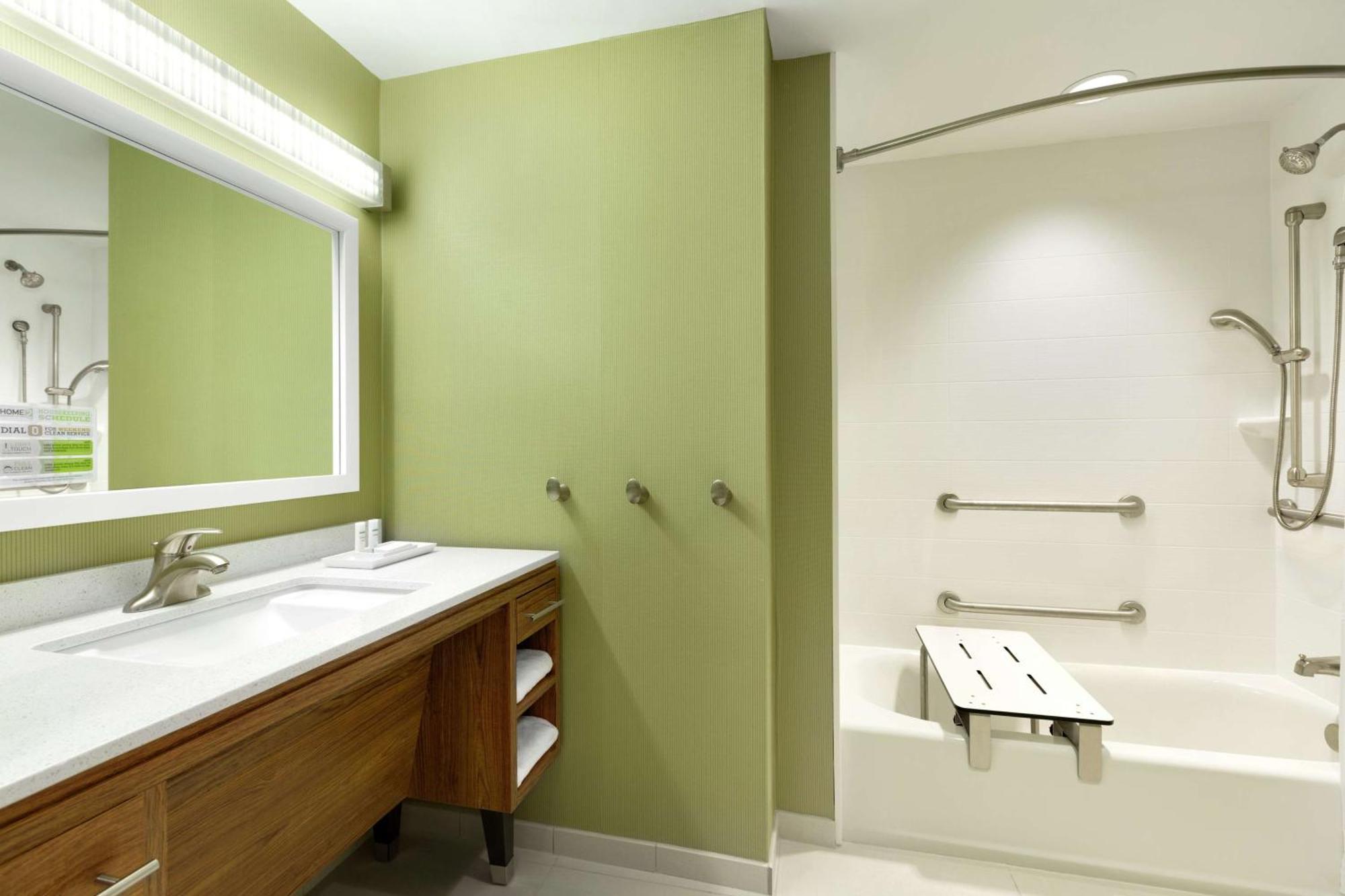 Home2 Suites by Hilton Saratoga Malta Esterno foto
